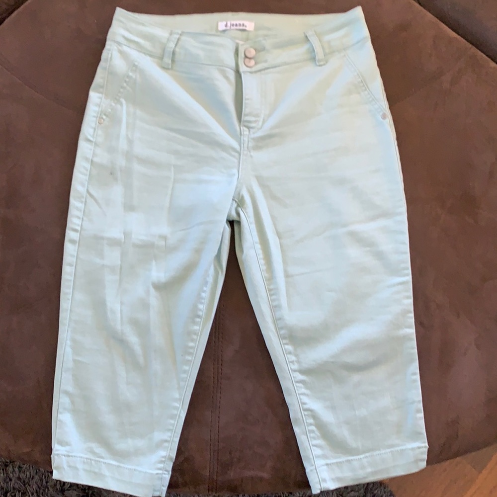 Light green capris